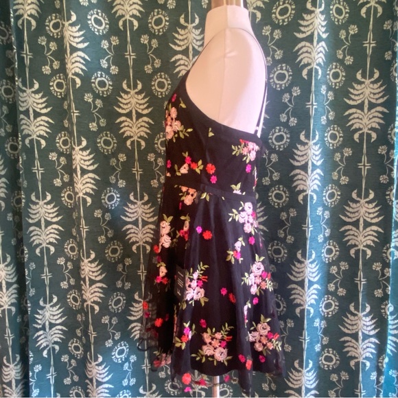 Lulu’s Favorite Fleur Black Mesh Floral Embroidered Skater Dress Sz L NWT - Picture 9 of 15
